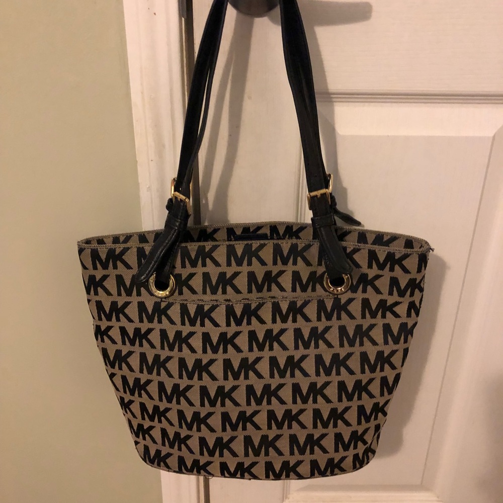 Michael Kors tote